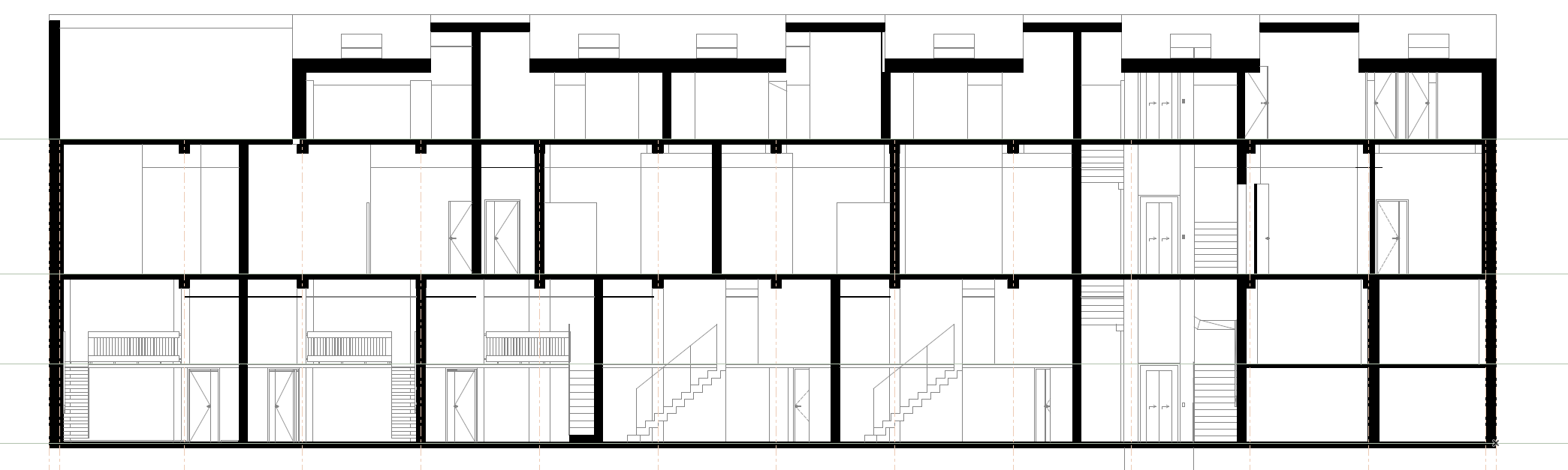 Longitudinal architectural section showing mezzanine duplex apartments and attic level. Sezione longitudinale dell’edificio con appartamenti duplex su soppalco e livello mansardato.